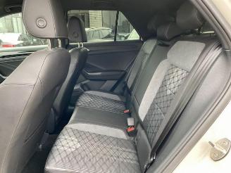 Volkswagen T-Roc 1.5 TSI DSG R-Line * LED - NAV * picture 18