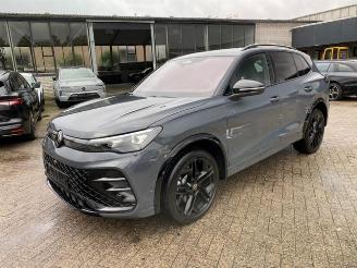 damaged passenger cars Volkswagen Tiguan 2.0 TSI DSG 4Motion R-Line *HEAD-UP-PANO* 2025/5