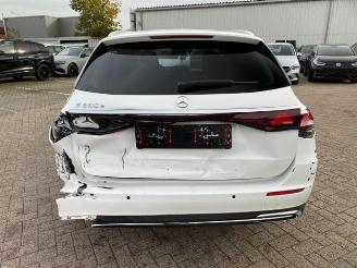 Mercedes E-klasse 300 T Avantgard * KAM - AHK - NAV * picture 10