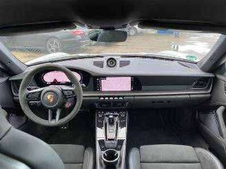 Porsche 911 Carrera 4 GTS T-Hybrid Cabrio *BURMESTER* picture 17