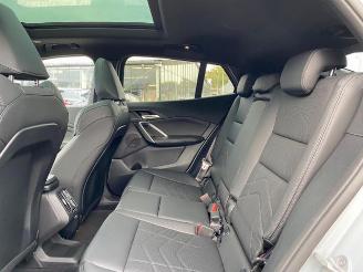 BMW iX2 eDrive20 M Sport *PANO - AHK - KAM - NAVI* picture 17