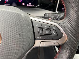 Volkswagen Golf GTI DSG picture 16