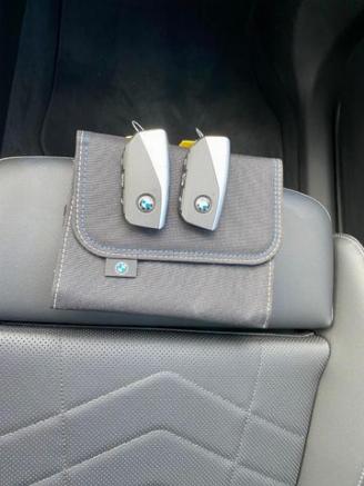 BMW iX1 eDrive20 M Sport Pro HUD/ AHK /Storm damage picture 27