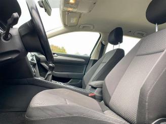 Volkswagen Passat Variant 1.6 TDI Trendline *AHK* picture 16