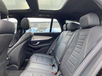 Mercedes E-klasse 300 T AMG Lin *PANO - NAVI - KAM* picture 21