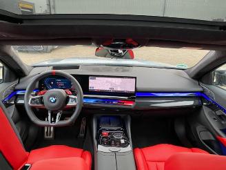 BMW M5 Touring* HEAP-UP - PANO - 360 KAM - NAVI* picture 17