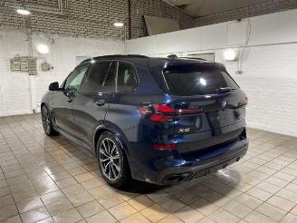 Damaged car BMW X5 xDrive50e M Sport Pro PANO/HUD/AHK/360/H&K 2025/9