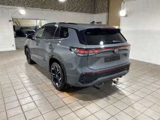 skadebil auto Volkswagen Tayron 1.5 TSI e-Hybrid R-Line PANO/HUD/360/AHK 2025/4
