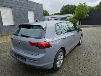 uszkodzony samochody osobowe Volkswagen Golf 1.0 BlueMotion STANDHEIZUNG/NAVI 2022/1