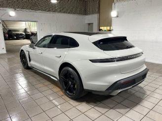 damaged passenger cars Porsche Taycan Sport Turismo KERAMIK/CHRONO/PANO/360/ 2025/10