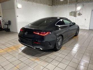 krockskadad bil auto Mercedes Cl-klasse E 220d Coupe AMG Line PANO/KAM/NAVI 2025/12
