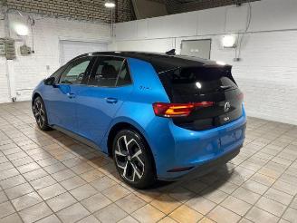 krockskadad bil auto Volkswagen ID.3 Pro 170kW Goal KAM/NAVI 2025/7