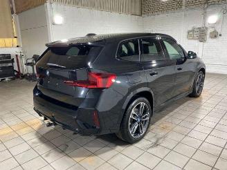 krockskadad bil auto BMW iX1 eDrive20 M Sport AHK/KAM/NAVI 2025/4