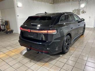 krockskadad bil auto Volkswagen ID.7 Tourer GTX 4Motion HUD/AHK/360/NAVI/H&K 2026/1