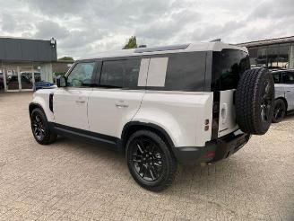 Auto incidentate Land Rover Defender S 110 D200 AWD PANO/HUD/360/NAVI 2026/3