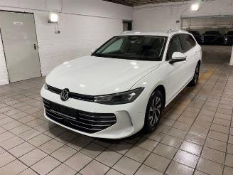 Damaged car Volkswagen Passat Variant 2.0 TDI DSG Business HUD/KAM/NAVI 2026/3