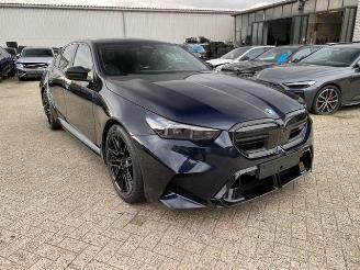 Unfallwagen BMW M5 Limousine PANO/HUD/AHK/360/B&W/NAVI 2026/3