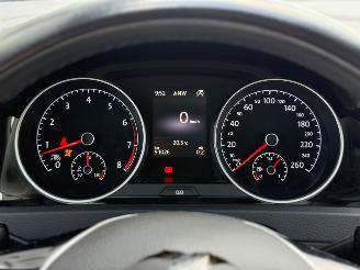 Volkswagen Golf 1.2 TSI Allstar Pano Navi Led Xenon Stoelverw picture 17