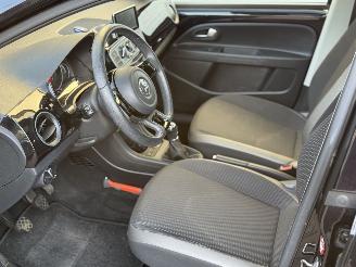 Volkswagen Up! 1.0 High-Up! Pano NAVI Cruise PDC NAP picture 6