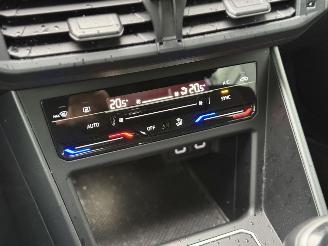 Volkswagen Polo 1.0 TSI R-Line Acc Clima CarPlay Dodehoek picture 25