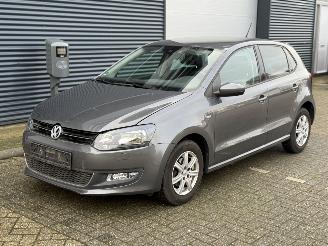 krockskadad bil auto Volkswagen Polo Life 1.2 TSI Clima Cruise Pdc Stoelverw 2013/4