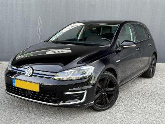 damaged passenger cars Volkswagen e-Golf E-Golf | ACC | CLIMA | CAMERA | DCC | NAP | 2020/5