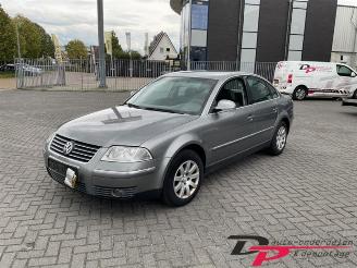 Vrakbiler auto Volkswagen Passat Passat (3B3), Sedan, 2000 / 2005 1.6 2004/3