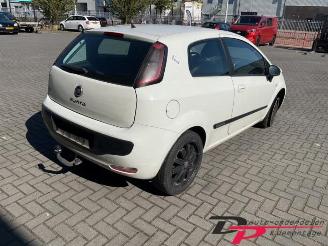 Fiat Punto Punto Evo (199), Hatchback, 2009 / 2012 1.3 JTD Multijet 85 16V Euro 5 picture 4