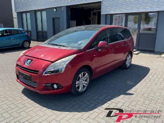 Uttjänta bilar auto Peugeot 5008 5008 I (0A/0E), MPV, 2009 / 2017 1.6 THP 16V 2010/9