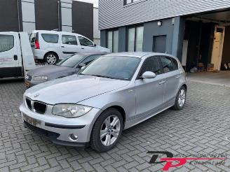 Vrakbiler auto BMW 1-serie 1 serie (E87/87N), Hatchback 5-drs, 2003 / 2012 116i 1.6 16V 2004/9