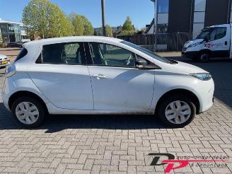 Renault Zoé Zoe (AG), Hatchback 5-drs, 2012 43kW picture 4