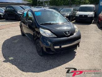 Salvage car Peugeot 107 107, Hatchback, 2005 / 2014 1.0 12V 2010/11