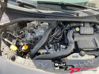 Dezmembrări autoturisme Renault Clio Clio III (BR/CR), Hatchback, 2005 / 2014 1.2 16V TCe 100 2010/7