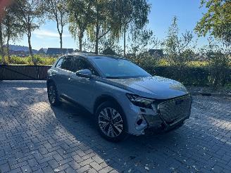 skadebil auto Audi Q4 Q4 e-tron 45 e-tron Nardo Grey Camera VOL 2025/1