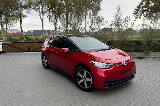 Vaurioauto  passenger cars Volkswagen ID.3 Volkswagen ID.3 Pro 150 kW 82kWh 2024/6