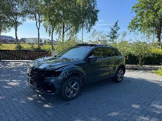 krockskadad bil auto Volkswagen T-Roc Volkswagen T-Roc R-Line 4Motion Panorama Camera Trekhaak VOL 2023/4