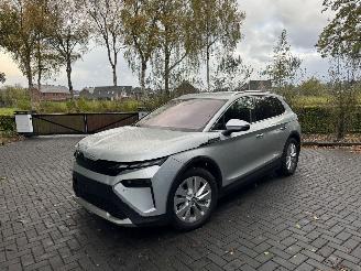 Coche accidentado Skoda  Elroq 85 Loft 360view HEATPUMP 82kWh HUD 210kw VOL 2025/5