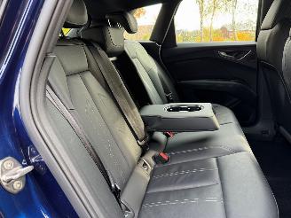 Audi Q4 Audi Q4 e-tron S-Line 50 e-tron Quattro Leder Camera picture 4