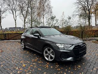 krockskadad bil auto Audi A3 A3 Sportback 35 TDI S line Panorama SONOS Camera ACC VOL! 2025/1
