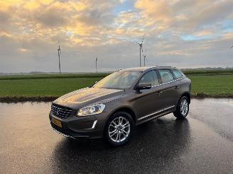 krockskadad bil auto Volvo Xc-60 Volvo XC 60 XC60 Summum 2WD AHK Leder Navi ! 2014/4
