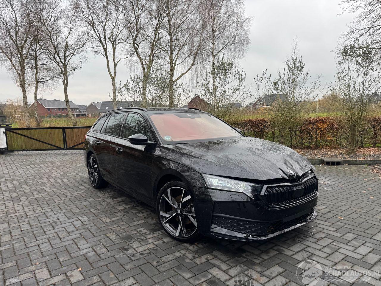 Skoda Octavia Octavia Combi 2.0 TDI 110 kW Sportline 360Camera HUD Trekhaak VOL