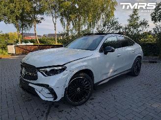krockskadad bil auto Mercedes GLC GLC 300 e 4Matic Coupe PANORAMA Ambiance Trekhaak HUD VOL 2025/11