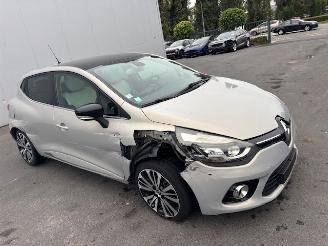 Renault Clio INITIALE AUTOMAAT picture 4