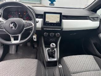 Renault Clio LIMITED picture 3