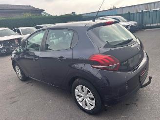 uszkodzony samochody osobowe Peugeot 208  2016/4