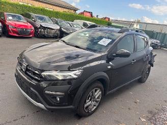 Damaged car Dacia Sandero STEPWAY 2021/8
