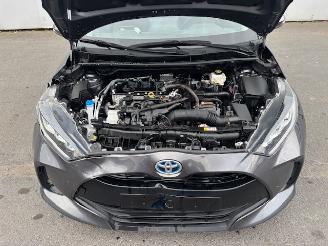 Toyota Yaris HYBRID picture 9