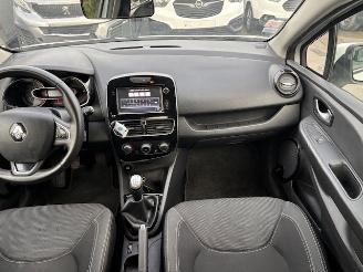 Renault Clio  picture 5