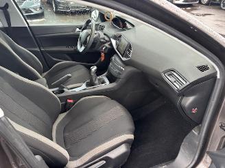 Peugeot 308  picture 3