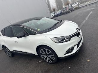 Renault Mégane Scénic INITIALE picture 4